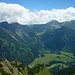 Geißhorn und Rauhhorn sind die höchsten Gipfel im Bergkamm jenseits des Ostrachtals.