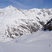 Rückblick zur Kreuzspitze; rechts, die felsige Gipfelkuppe der Talleitspitze(3406m), ein nettes Sommerziel. Ganz rechts, die Wildspitze