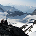 Ausblick auf dem Gipfel des Gross Schärhorn.