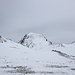 <b>Alle mie spalle vedo l’ultima rampa che permette di raggiungere la vetta della Curuna Lada (3078 m), la mia più bella meta scialpinistica dell’anno scorso.</b>