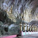 am Eingang zur 690m langen Sadan Höhle