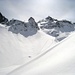 Ducangletscher-Powder-Impressionen mit Chlein Ducan 3004m im Hintergrund