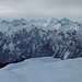 Blick zu den Lechtaler Alpen, davor der lange Bergrücken des Tschirgant