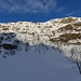 la bastionata rocciosa da superare per raggiungere l'Alpe Piana di Via