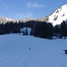 Schattiger Start bei Kelmen