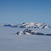 Stanserhorn und Pilatuskette schauen aus dem Nebelmeer
