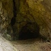 Der Eingang zur Südlichen Hutzmannhöhle.