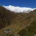 l'Alpe Cavaione vista salendo all'omonimo passo