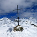 tolle Stimmung heute - Gipfelkreuz Hurst mit Margelchopf und anderen Gipfel des Alviermassivs im Hintergrund
