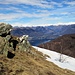 Poco prima della cima del Monte Cadrigna emergono alcune roccette.