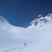 Ondata di scialpinisti  verso la capanna 