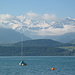 Blick vom Thuner See Richtung Berge