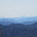 Panoramica dal Monte Tovo 1386 mt. Anche se ben distanti si riconoscono alcune maestose montagne lombarde.
