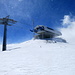 die Gipfelstation der Sesselbahn in Reichweite - hier tobte allerdings ein Schneesturm