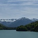 Der klassische Blick vom See in' s Vorkarwendel. Oben am Hennenköpfl wird das später ganz [http://www.hikr.org/gallery/photo2633648.html?post_id=131355 anders] aussehen!