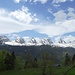 Die Churfirsten unter den Föhnwolken - zu Beginn der Tour am Ausgangspunkt auf der Alp Scharten.