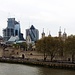 La Torre di Londra con i grattacieli della City.