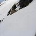 Unangenehme Querung hartgefrorener, steiler Schneefelder beim Abstieg auf dem Normalweg