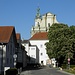 Am Kloster-rechts bietet die Klostergaststätte gute bayrische Küche und Schneider-Weisse
