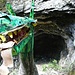 Der Afterosaurus bewacht den Höhleneingang ...