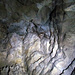 Der hohe "Kamin" in dieser Höhle.