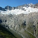 Blick über das Furtschaglhaus zum höchsten Berg der Zillertaler Alpen.