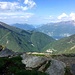 Bella vista sulla parte iniziale della Val Varrone con sullo sfondo il Lago di Como e il Lago di Lugano.