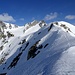 Firehorn Gipfelgrat: rechts der logische Treffpunkt der drei Grate, links unscheinbar der laut swisstopo höchste Punkt 3182m