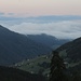 Start am P Runggun - noch liegen nächtliche Restwolken über Südtirol, sie werden sich aber gleich aufgelöst haben.