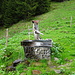 frisches Wasser gibt es am Brunnen