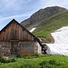 Alphütte bei Ober Zindlen mit der markanten Welle (wie bereits auch von Djenoun und maenzgi kommentiert)