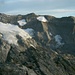 Aussicht vom Piz Tumpiv (3101m) auf den mächtigen Bifertenstock (3419m).