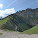 nach einer guten Stunde angekommen am Füssener Jöchle, rechts oben die Läuferspitze - der erste angepeilte Gipfel