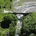 Kleine Bogenbrücke im Rückhaltebecken der Orlegna