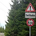 Solche Schilder gibt's nur in Deutschland - und dann auch noch alle 5 Meter ;-)