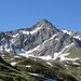 <b>Mi trovo ora sul versante della Val d’Olgia - San Giacomo, bacino dominato dal Pizzo San Giacomo (2924 m). </b>