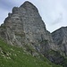 Le col tout à gauche. au centre la face S du Zuestollen.