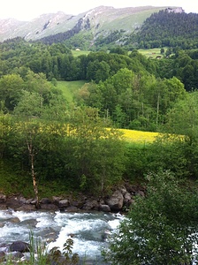 Bregenzer Ach mit Blick zur Kanisfluh.