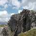 Rückblick zum Gipfel. Links der kurze aber steile Nordgrat