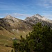 Schneidspitze,Gehrenspitze,darunter die Lechaschauer Alpe