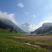 stimmungsvoller Blick über den Gräppelensee zum Wildhuser Schofberg