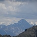 Hätte ich nicht letzten Herbst auf Scalottas die Panoramatafel studiert, hätte ich gezweifelt, dass hier Palü und Bernina zu sehen sind