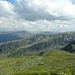 Blick gen Zillertaler, über denen es mächtig quoll.