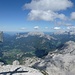 Ausblick nach Nordosten zur Reiteralpe, mittig, Hochkalterstock rechts davon und dahinter der Watzmann
