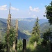 Das schöne Sankt-Wilhelmer-Tal. Eine Etage tiefer befindet sich der einzigartige Alpine Steig, den wir letztes Jahr erstmals gemacht haben. Er verläuft horizontal durch die Flanke zwischen Hüttenwasen-Hütte und Stübenwasen<br /><br />[tour121697 Abenteuerlicher "Alpiner Steig" am Feldberg ]