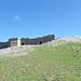 Das "Blockhaus de Pelousette" am gleichnamigen Gipfel.