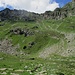 scendendo verso l'Alp de Trescolmen vista sulla Cresta Bedoleta