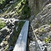 gut gesicherter Abstieg vom Grünsee zur Hängebrücke