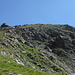 Der eigentliche Südwestgrat fängt hier auf 2630 m an (rechts oben).