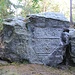 Felsen mit kyrillischen Inschriften